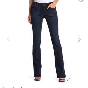 Joe’s Curvy Bootcut Jeans 32